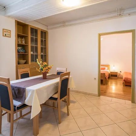 Ana Apartament *