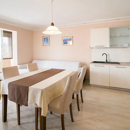 Ana Apartament *